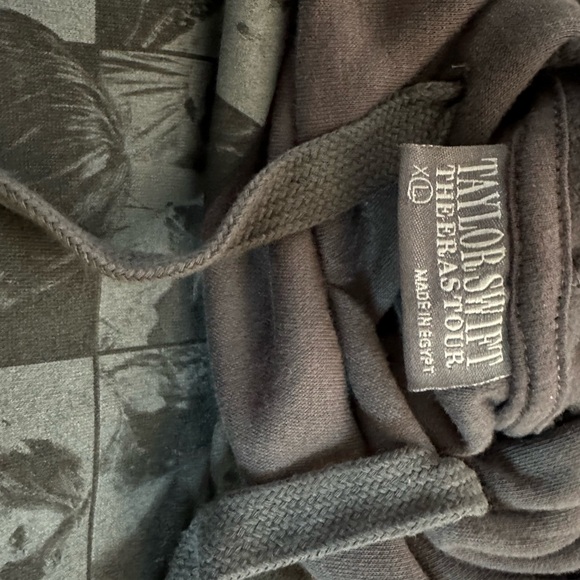 New Taylor Swift Eras Tour Hoodie - Picture 6 of 8